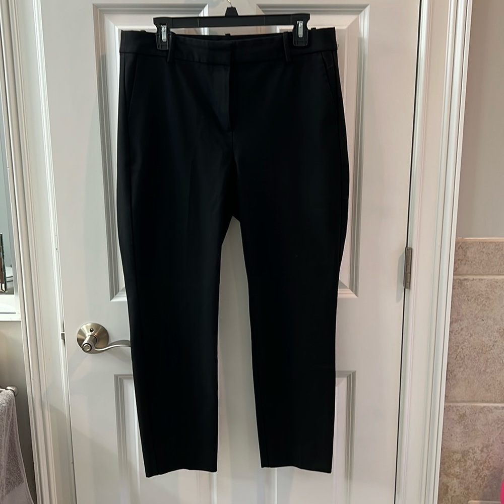 JCrew black capri pants